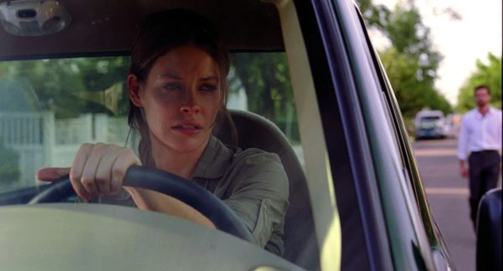 Evangeline Lilly en premonicion-2008