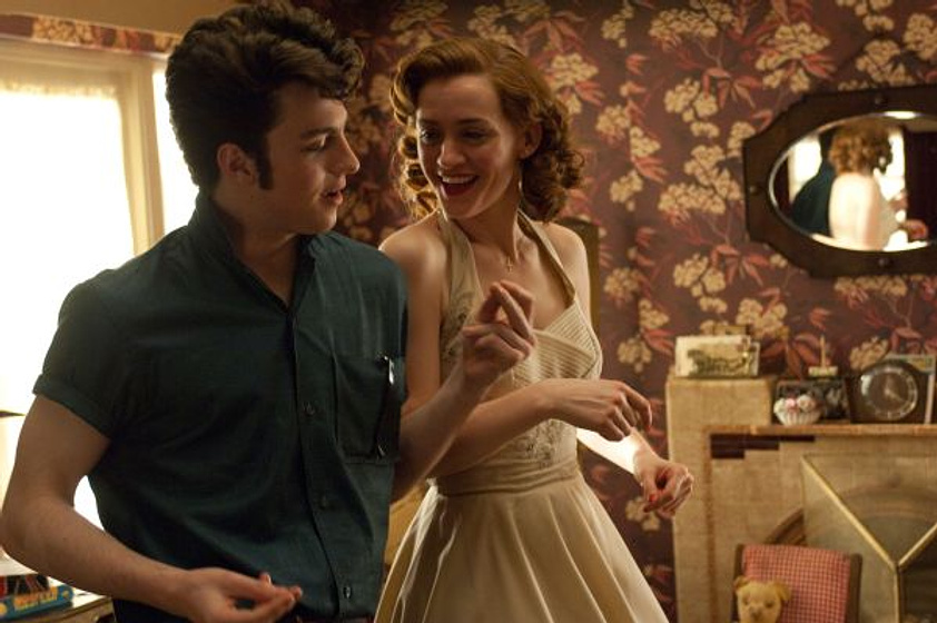 Anne-Marie Duff y Aaron Taylor-Johnson en Nowhere Boy