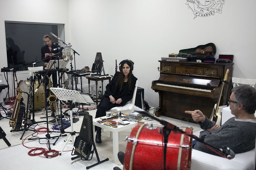 PJ Harvey en A Dog called Money