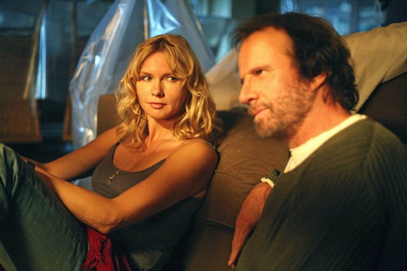 Christopher Lambert y Veronica Ferres en El Secreto de las Ballenas