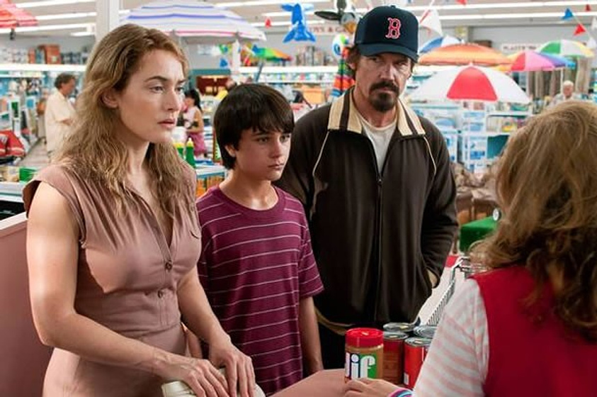 Kate Winslet, Josh Brolin y Gattlin Griffith en Una Vida en Tres Días