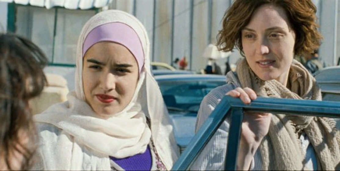 Sabrina Ouazani y Evelyne Brochu en inch-allah