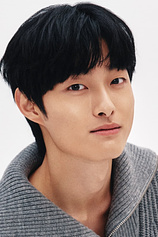 picture of actor Yoon Chan-young