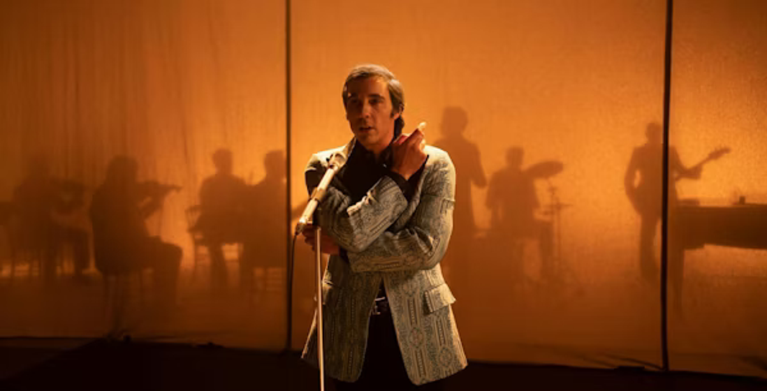 Tahar Rahim en Monsieur Aznavour