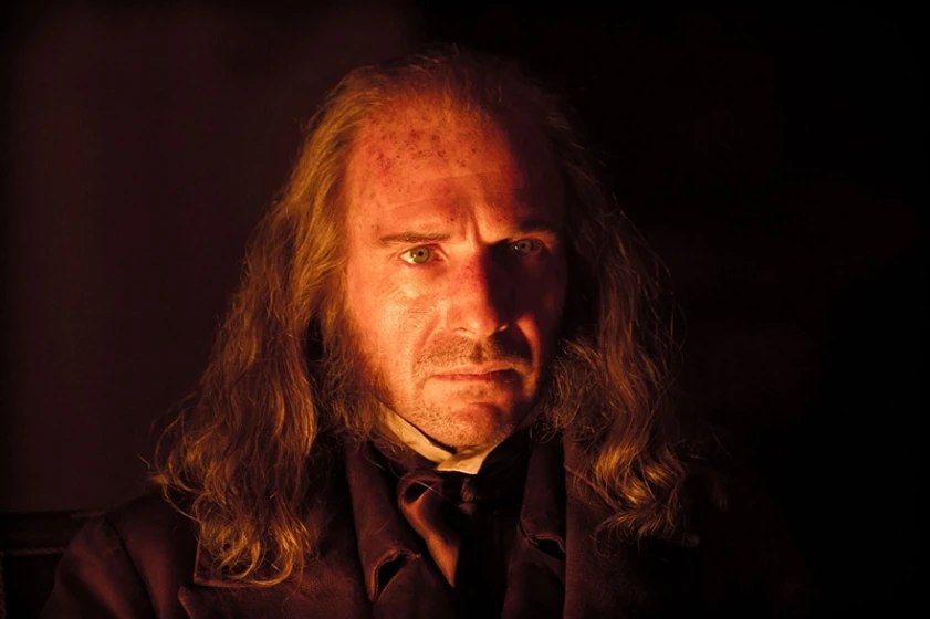 Ralph Fiennes en Grandes Esperanzas
