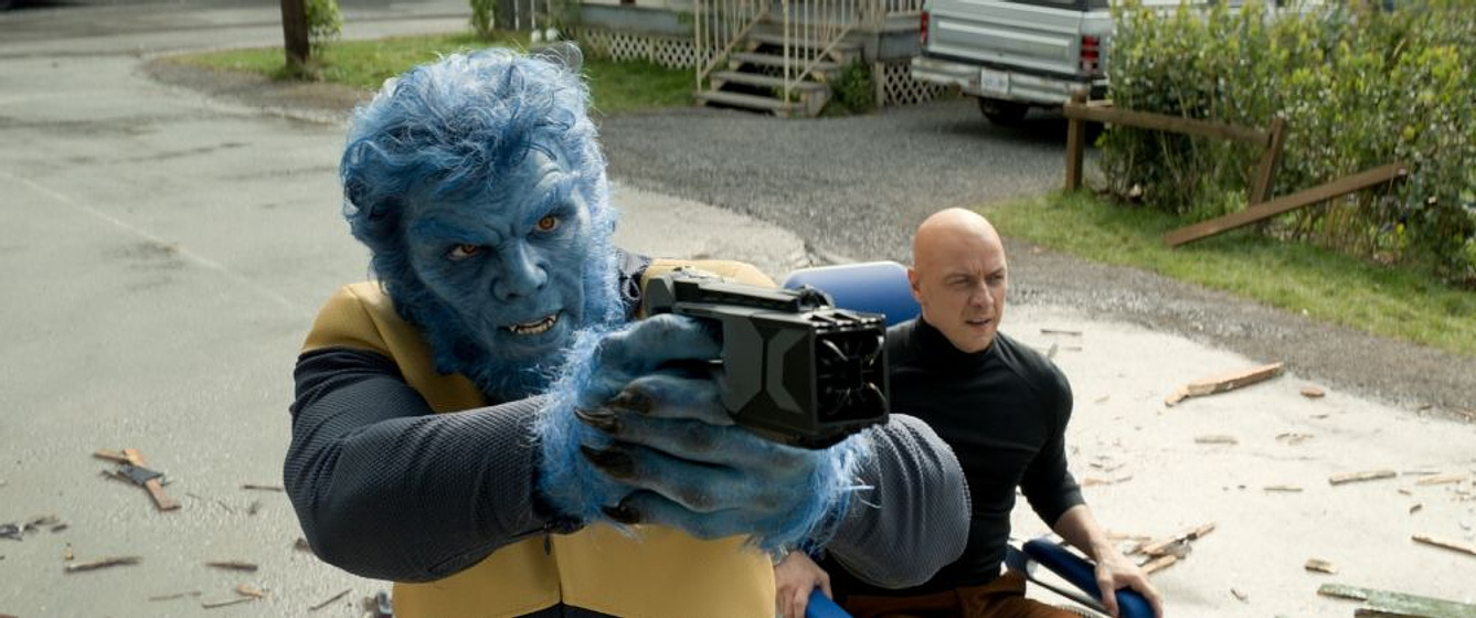 Nicholas Hoult y James McAvoy en X-Men: Fénix Oscura