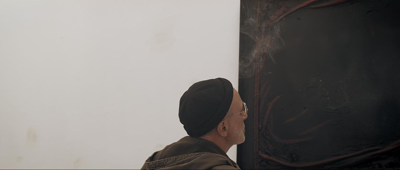 Imagen de Santiago Sierra. The Finger in the Wound