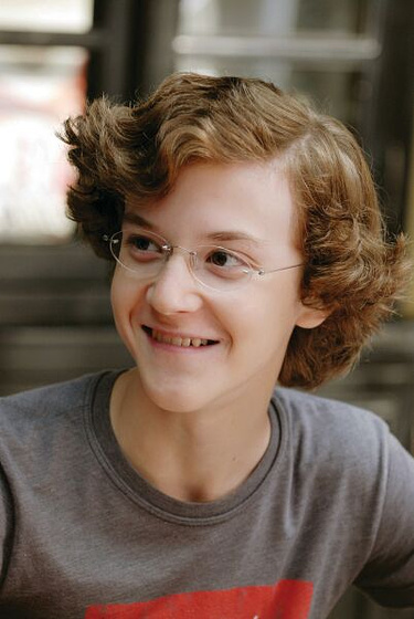 Nate Hartley en No tan duro de pelar