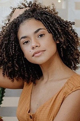 picture of actor Alana Cabral