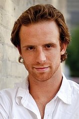 picture of actor Adam Hurtig