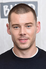 picture of actor Brian J. Smith