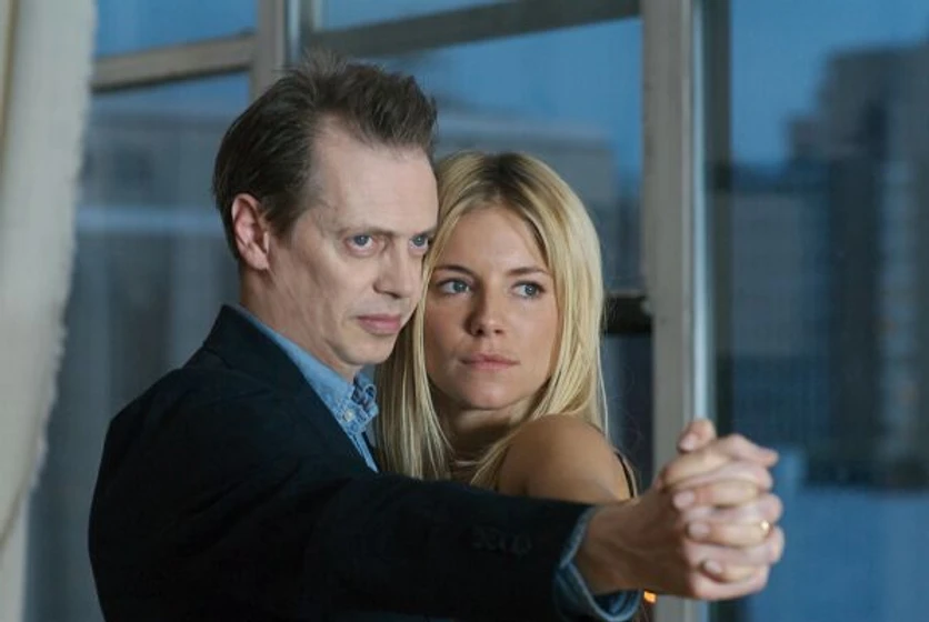 Steve Buscemi y Sienna Miller en interview-2007