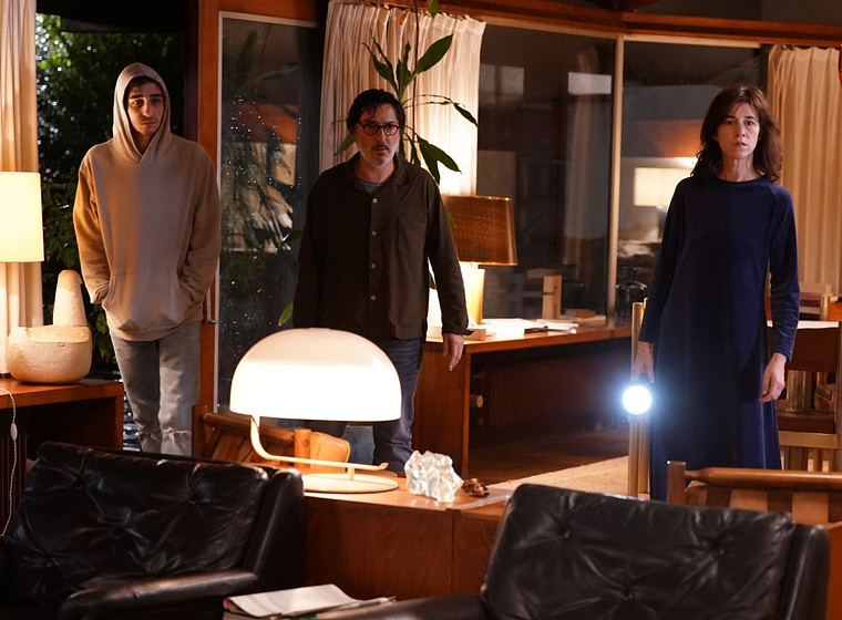 Charlotte Gainsbourg, Yvan Attal y Ben Attal en Buenos Principios
