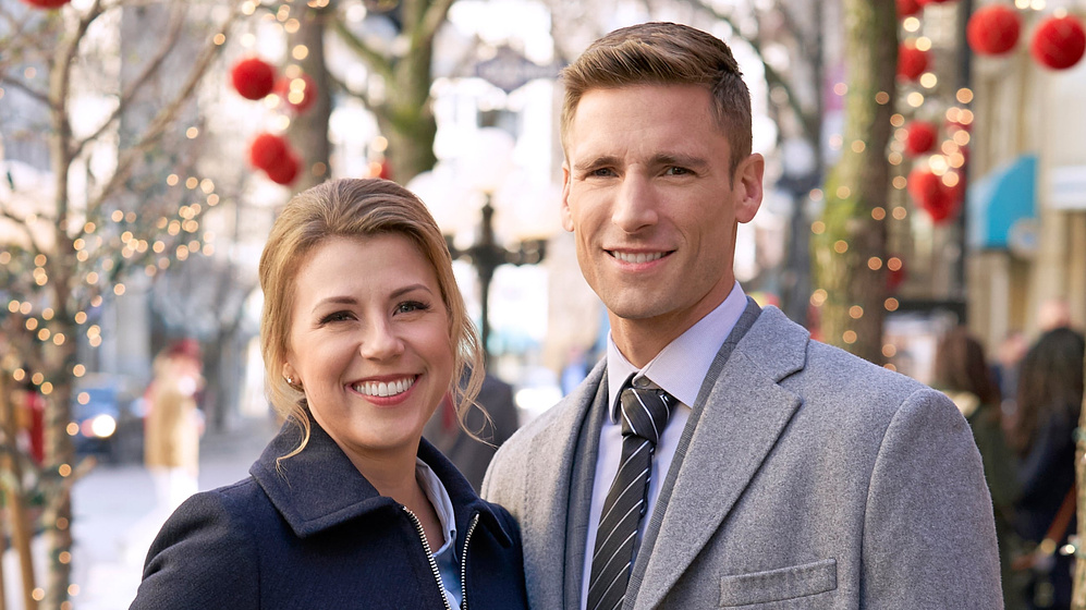 Andrew W. Walker y Jodie Sweetin en Feliz y Radiante
