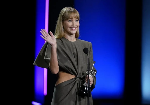 image of Zinemaldia 2025. Jennifer Lawrence Premio Donostia entre emoción y compromiso