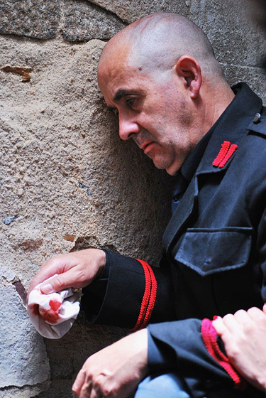 Miguel Torres en Mussolini va a Morir