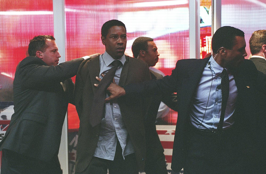 Denzel Washington en El Mensajero del Miedo