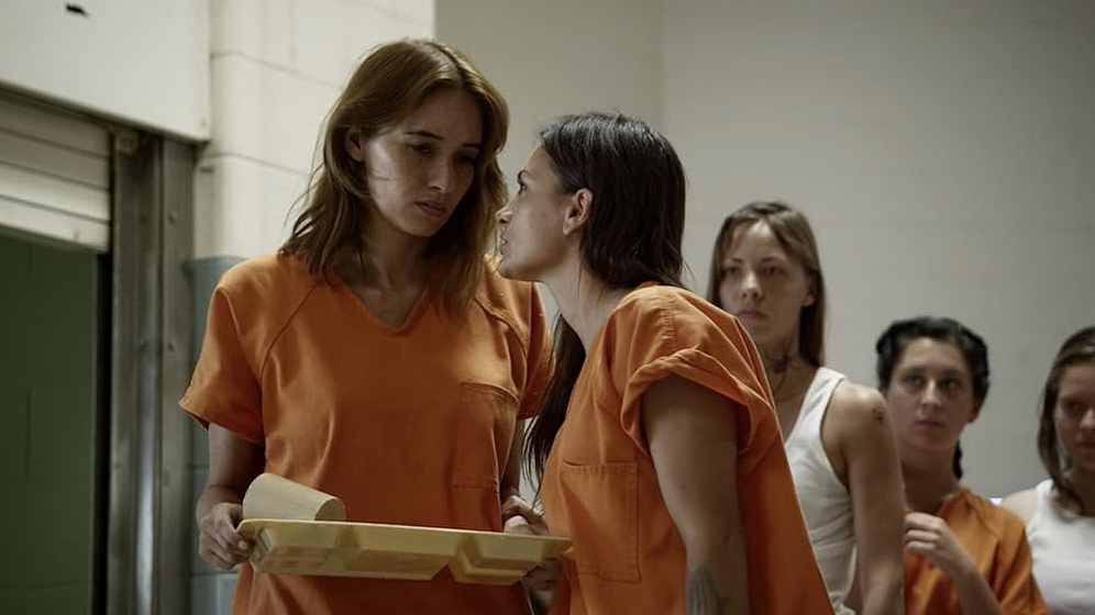 Sara Malakul Lane y Erin O'Brien en jailbait