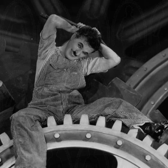 Charles Chaplin en tiempos-modernos