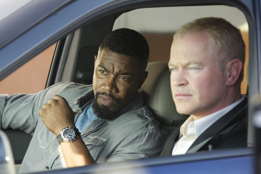 Michael Jai White y Neal McDonough en el-regreso-de-falcon