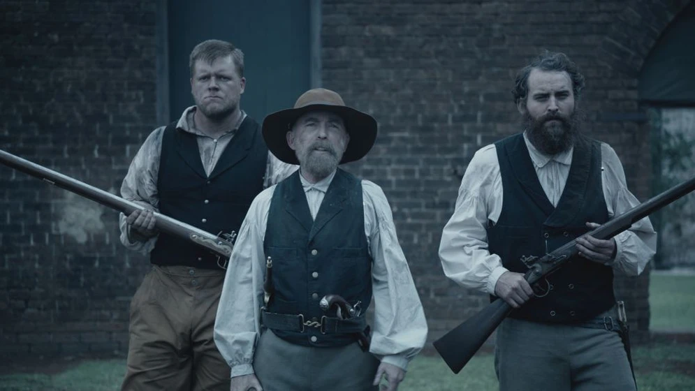 Jackie Earle Haley y Ryan Mulkay en el-nacimiento-de-una-nacion-2016