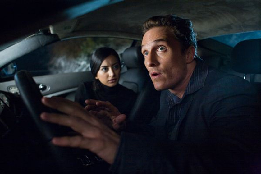 Matthew McConaughey y Noureen DeWulf en Los Fantasmas de mis ex novias