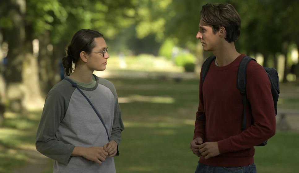 Ella Rumpf y Julien Frison en el-teorema-de-marguerite