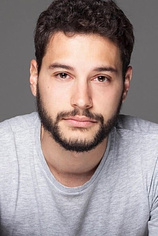 picture of actor Alex Martínez