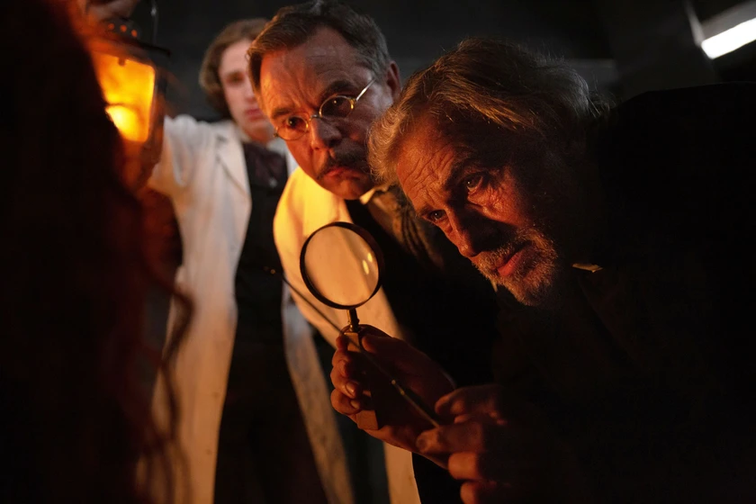 Christoph Waltz y Guillaume De Tonquedec en dracula-e27e4ac3-3fab-45e1-b9d7-f55e8fb9540e