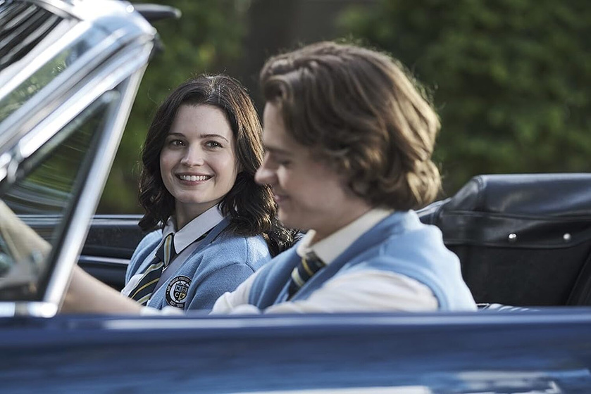 Joel Courtney y Meganne Young en mi-primer-beso-2