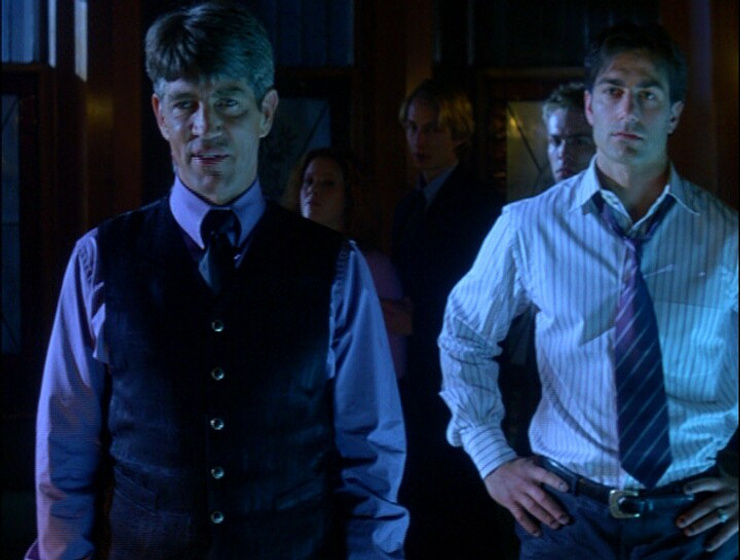 Eric Roberts en Lobos de Wall Street