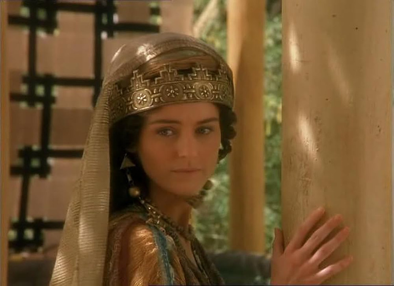 Louise Lombard en Esther
