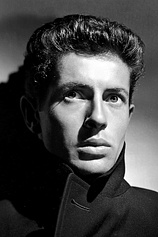 photo of person Farley Granger