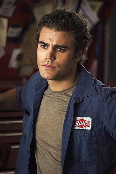 Paul Wesley en La Hija de los Russell