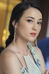 photo of person Julie Estelle