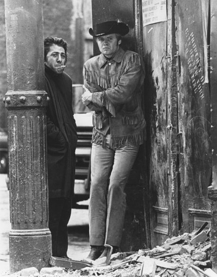 Jon Voight y Dustin Hoffman en Cowboy de Medianoche