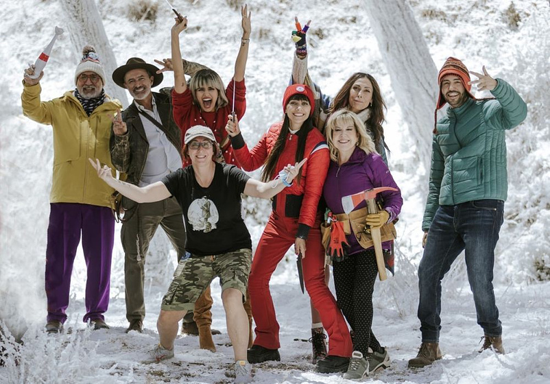 María Barranco, Loles León, Mariam Hernández, Sara Sálamo, Leo Harlem, David Guapo, Carlos Alcántara y Macarena Astorga en El Refugio