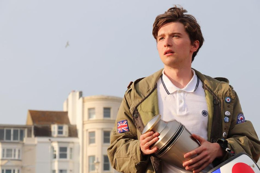 Patrick McNamee en Destino a Brighton