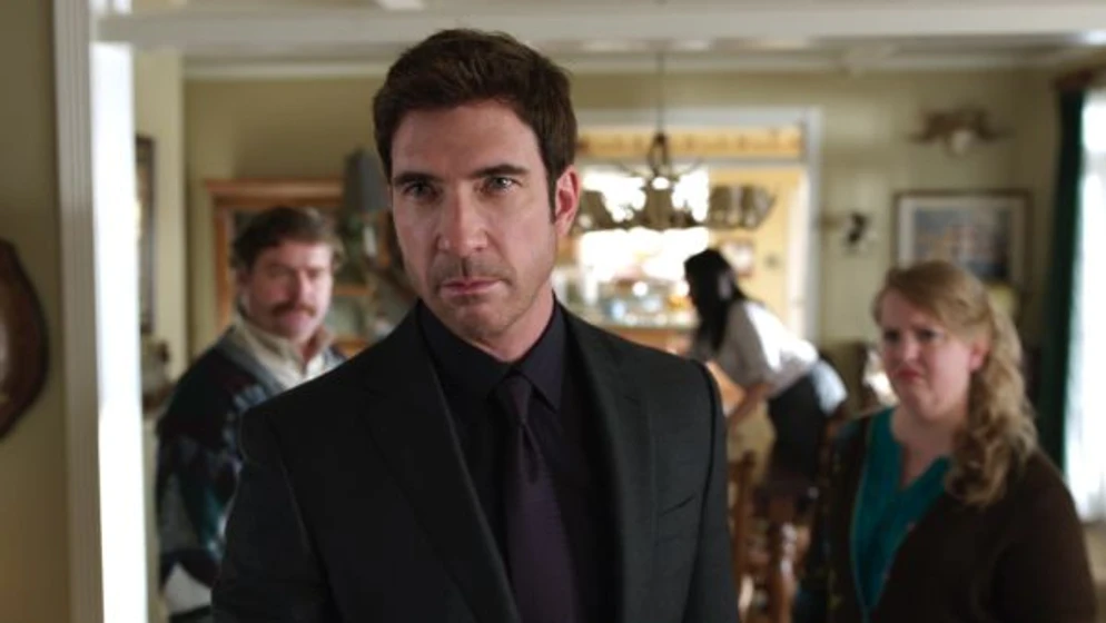 Dylan McDermott en en-campana-todo-vale