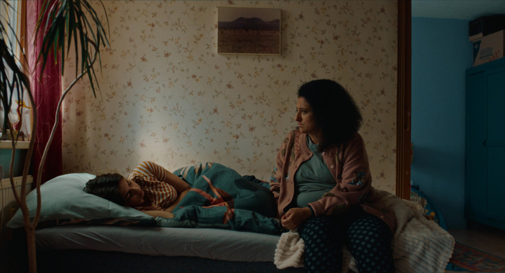 Siena Popović y Mariya Menner en If you are afraid you put your Heart into your Mouth and smile