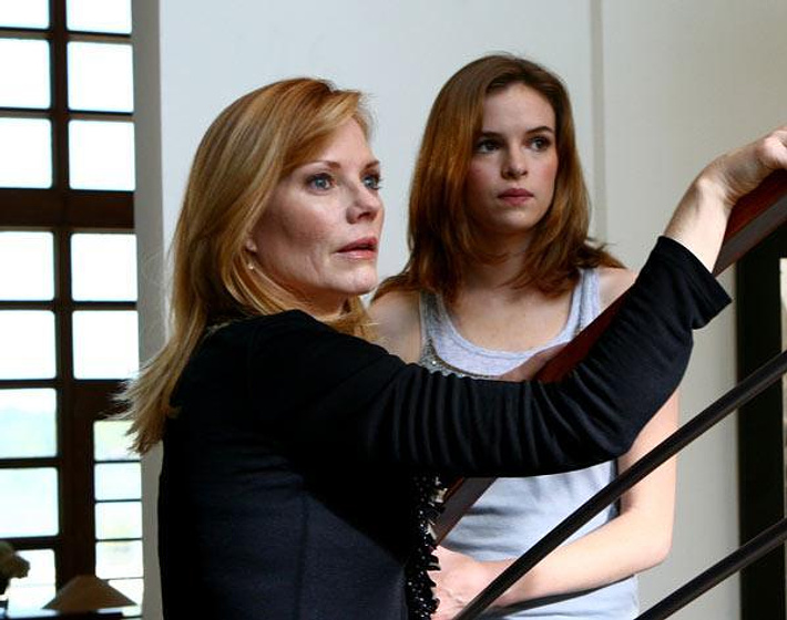 Marg Helgenberger en Mr. Brooks