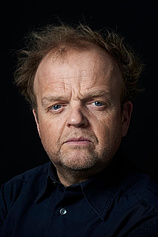 photo of person Toby Jones