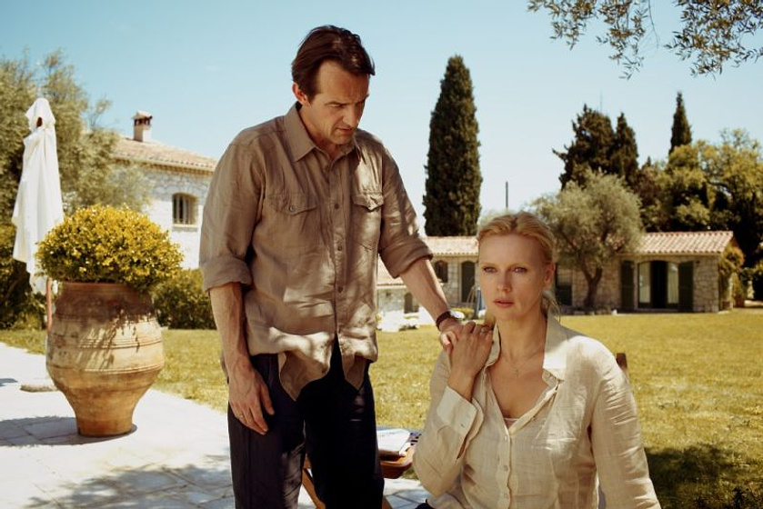 Veronica Ferres y Hans Werner Meyer en Tsunami: Más allá de la tragedia