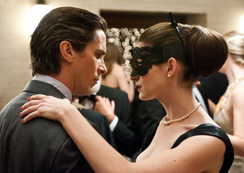 Christian Bale y Anne Hathaway en El Caballero Oscuro. La Leyenda Renace