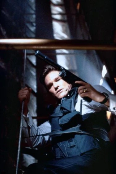 Kurt Russell en Decisión Crítica