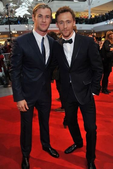 Tom Hiddleston y Chris Hemsworth en Los Vengadores (Premiere en Londres. Abril 2012)