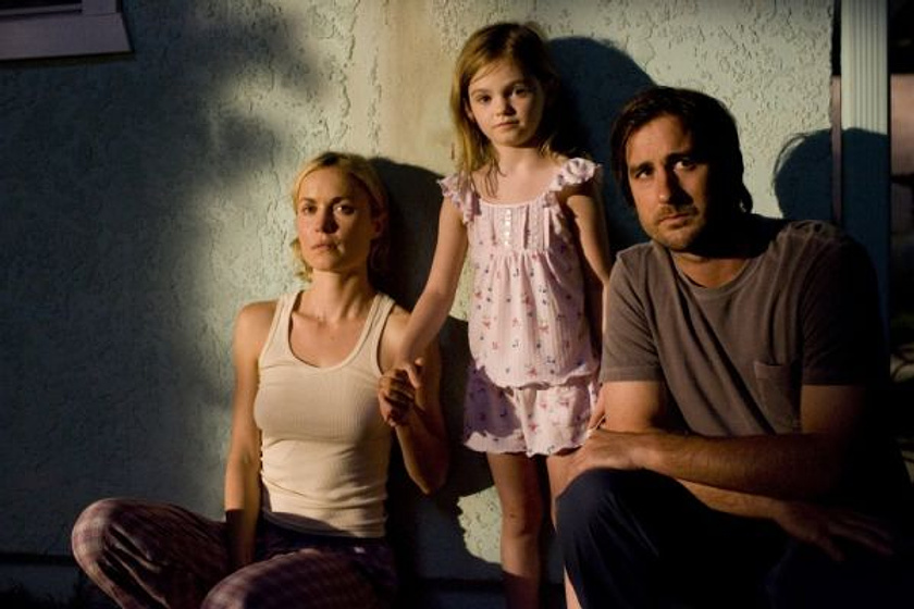 Luke Wilson, Radha Mitchell y Cheryl Hines en El Milagro de Henry Poole