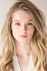 picture of actor Hannah Dodd