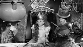 still of movie Alicia en el País de las Maravillas (1933)