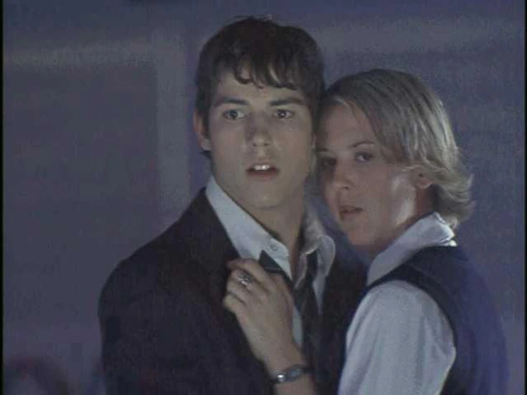 Imagen de sangre-joven-la-hermandad-2
